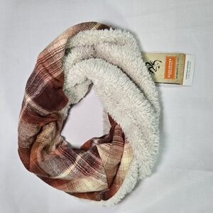 Legendary Whitetails Womens Infinity Scarf Faux Fur Plaid Outdoors Hunting NWT